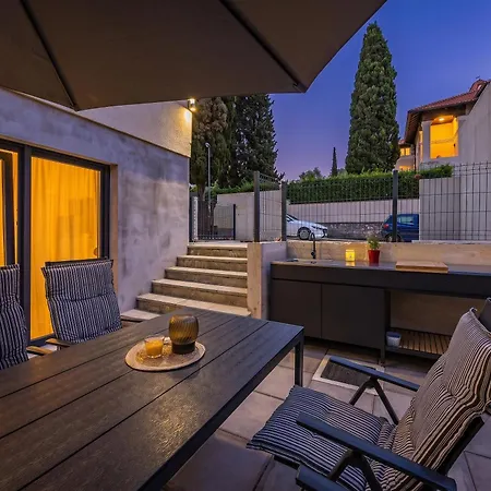 Apartment Stillar Near Sea Pula